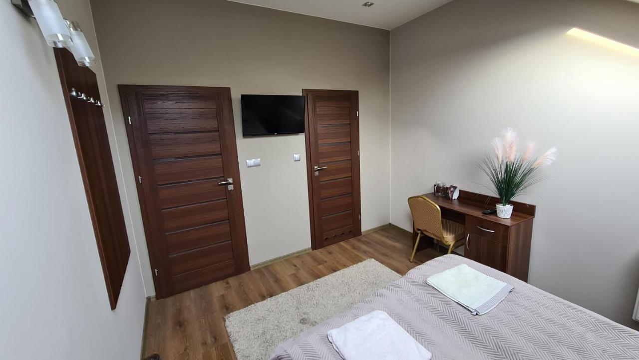 De Facto Bed & Breakfast Zambrow Dış mekan fotoğraf